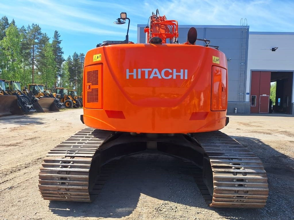 Hitachi ZX225USLC-5 PYÖRITTÄJÄ+PIHDIT YM. - Гусеничний екскаватор: фото 3 Hitachi ZX225USLC-5 PYÖRITTÄJÄ+PIHDIT YM. - Гусеничний екскаватор: фото 3