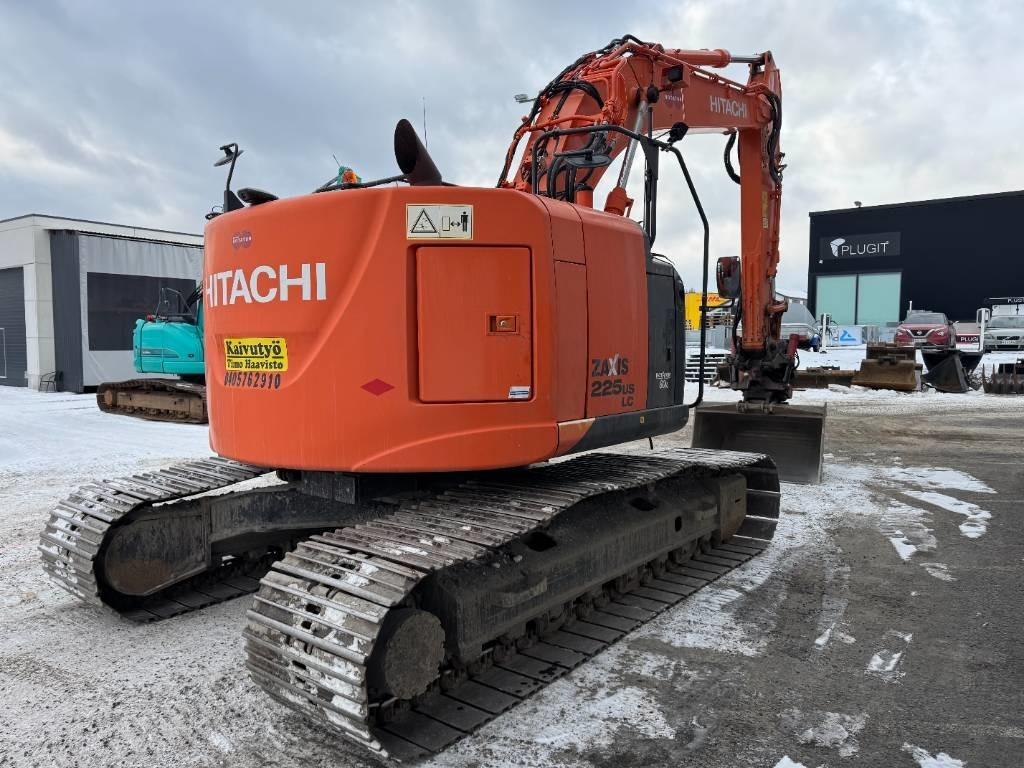 Hitachi ZX225USLC-5B PYÖRITTÄJÄLLÄ - Гусеничний екскаватор: фото 4 Hitachi ZX225USLC-5B PYÖRITTÄJÄLLÄ - Гусеничний екскаватор: фото 4