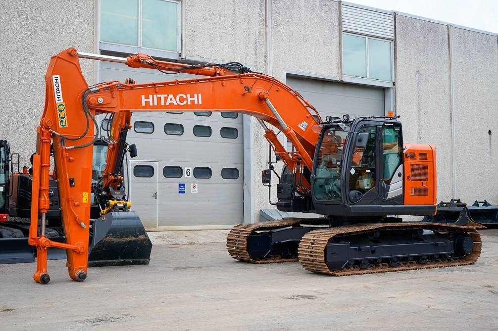 Hitachi ZX225USLC-6 - Гусеничний екскаватор: фото 2 Hitachi ZX225USLC-6 - Гусеничний екскаватор: фото 2