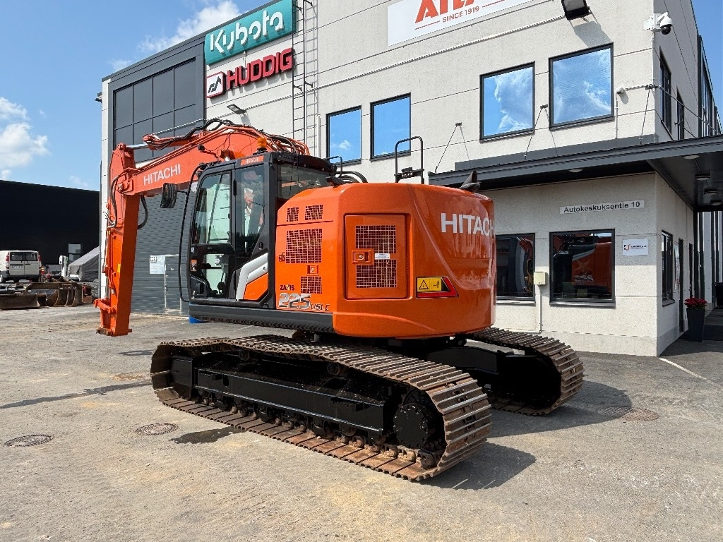 Hitachi ZX225USLC-7 - Гусеничний екскаватор: фото 2 Hitachi ZX225USLC-7 - Гусеничний екскаватор: фото 2