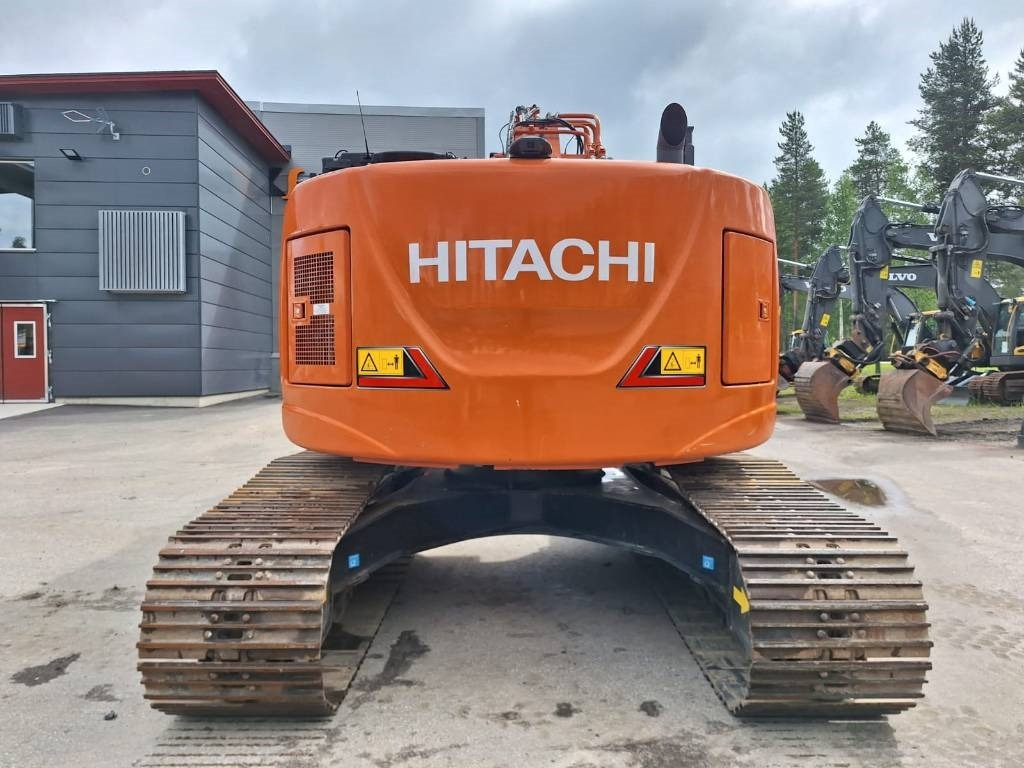 Hitachi ZX225USLC-7 - Гусеничний екскаватор: фото 5 Hitachi ZX225USLC-7 - Гусеничний екскаватор: фото 5