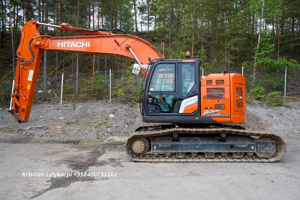 Hitachi ZX225USLC-7 STAGE V - Гусеничний екскаватор: фото 1 Hitachi ZX225USLC-7 STAGE V - Гусеничний екскаватор: фото 1