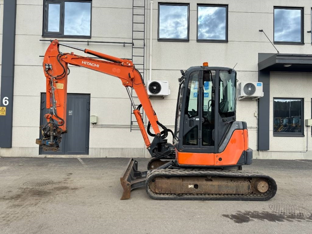 Hitachi ZX50U-2 PYÖRITTÄJÄLLÄ - Міні-екскаватор: фото 1 Hitachi ZX50U-2 PYÖRITTÄJÄLLÄ - Міні-екскаватор: фото 1