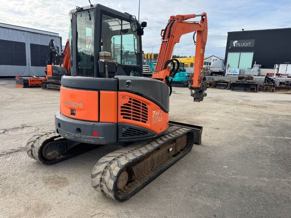 Hitachi ZX50U-2 PYÖRITTÄJÄLLÄ - Міні-екскаватор: фото 5 Hitachi ZX50U-2 PYÖRITTÄJÄLLÄ - Міні-екскаватор: фото 5