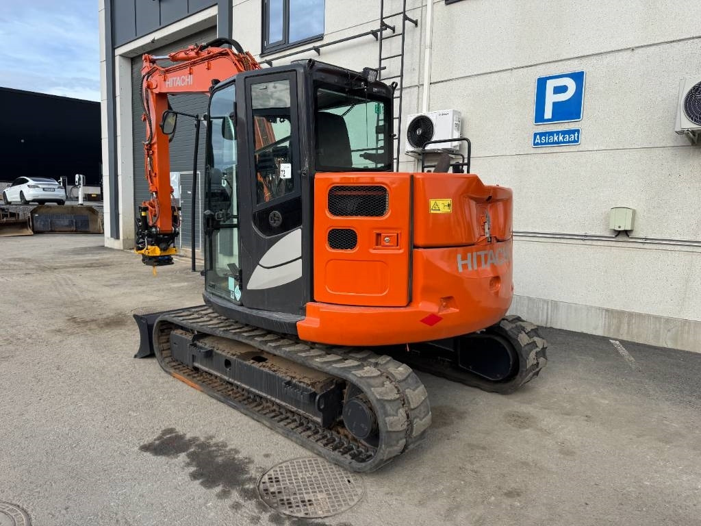 Hitachi ZX85USB-6, Uudella engcon EC209 tiltillä - Міні-екскаватор: фото 3 Hitachi ZX85USB-6, Uudella engcon EC209 tiltillä - Міні-екскаватор: фото 3
