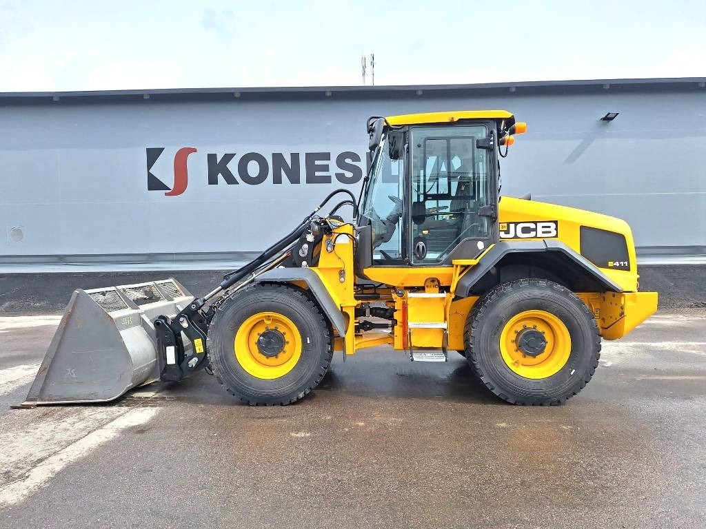 JCB 411HT T4F HYVÄT RENKAAT YM. - Колісний навантажувач: фото 1 JCB 411HT T4F HYVÄT RENKAAT YM. - Колісний навантажувач: фото 1