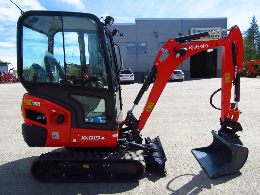 Kubota KX019-4 ERIKOISTARJOUS RAJOITETTU ERÄ - Міні-екскаватор: фото 5 Kubota KX019-4 ERIKOISTARJOUS RAJOITETTU ERÄ - Міні-екскаватор: фото 5