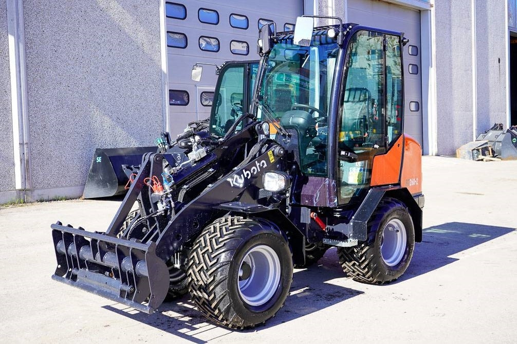 Kubota RT260-2 DELUXE - Колісний навантажувач: фото 2 Kubota RT260-2 DELUXE - Колісний навантажувач: фото 2