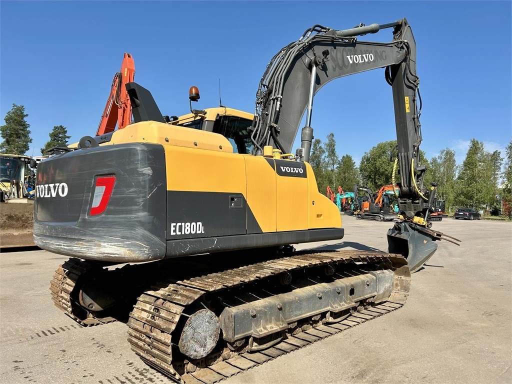 Volvo EC180DL PYÖRITTÄJÄLLÄ - Гусеничний екскаватор: фото 5 Volvo EC180DL PYÖRITTÄJÄLLÄ - Гусеничний екскаватор: фото 5