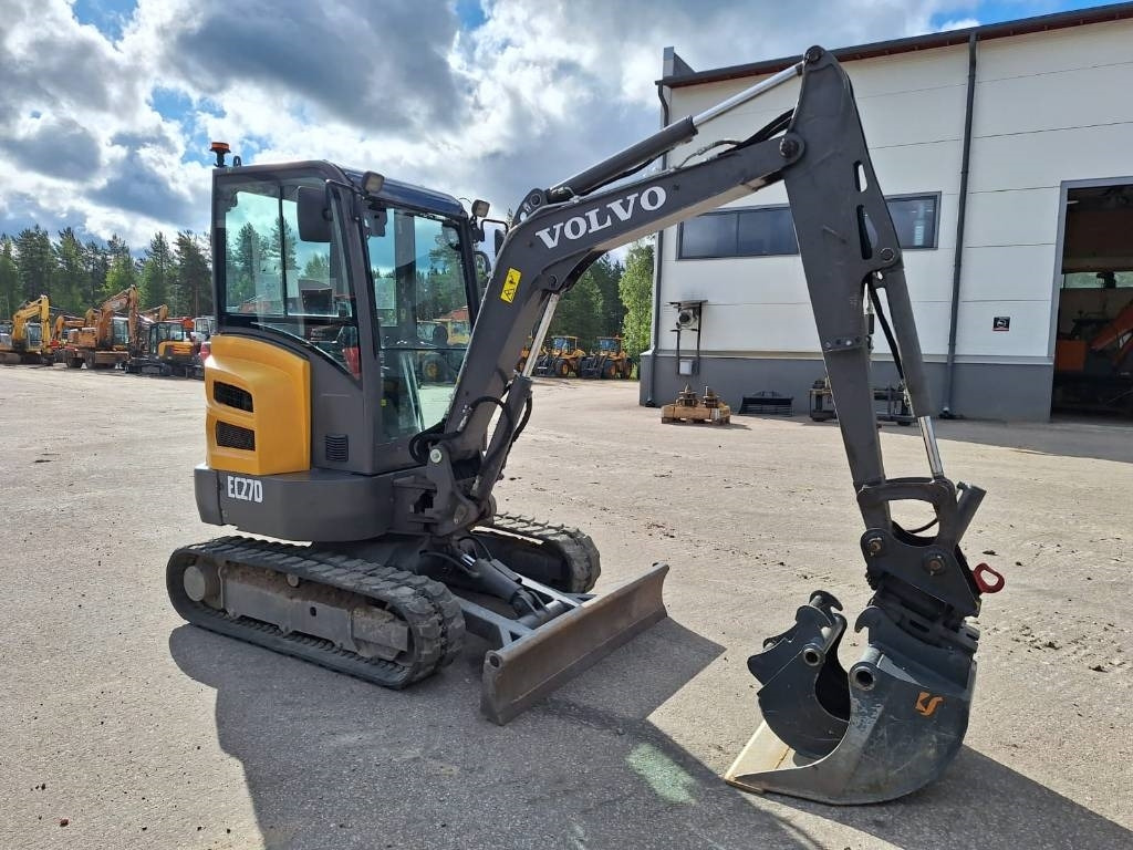 Volvo EC27D KALLISTAJA, 2-KAUHAA - Міні-екскаватор: фото 5 Volvo EC27D KALLISTAJA, 2-KAUHAA - Міні-екскаватор: фото 5