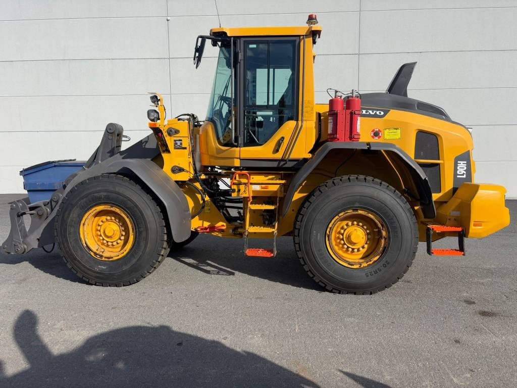 Volvo L 90 H Long Boom - Колісний навантажувач: фото 1 Volvo L 90 H Long Boom - Колісний навантажувач: фото 1