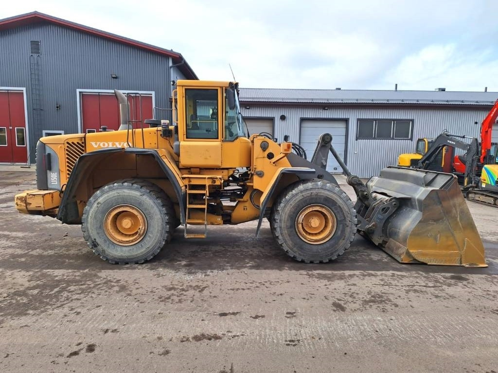 Volvo L150E VAAKA, V-KÄRKIKAUHA  - Колісний навантажувач: фото 5 Volvo L150E VAAKA, V-KÄRKIKAUHA  - Колісний навантажувач: фото 5