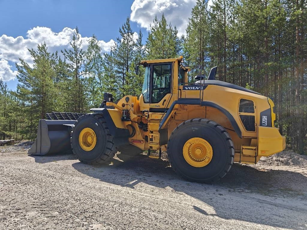 Volvo L220H MYYTY!!SOLD!! - Колісний навантажувач: фото 2 Volvo L220H MYYTY!!SOLD!! - Колісний навантажувач: фото 2