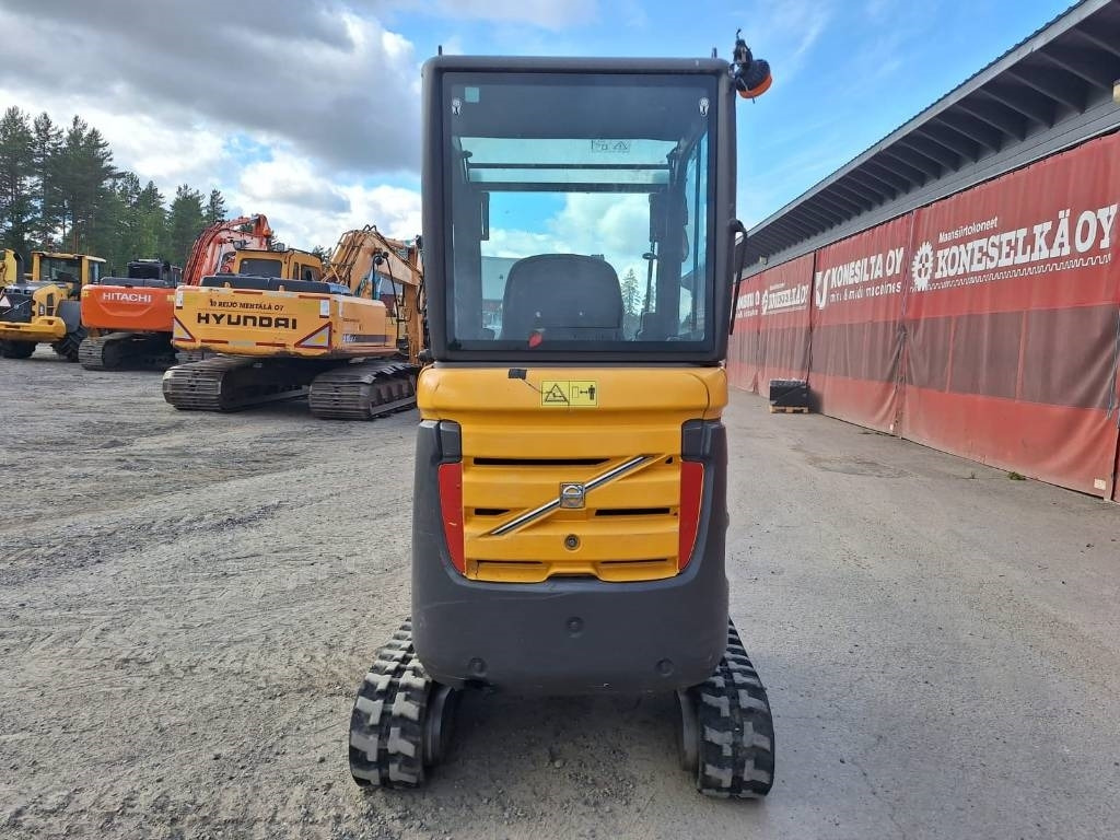 Volvo MYYTY! SOLD! EC18C KALLISTAJALLA  - Міні-екскаватор: фото 3 Volvo MYYTY! SOLD! EC18C KALLISTAJALLA  - Міні-екскаватор: фото 3