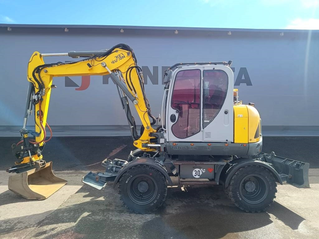 Wacker Neuson EW100 PYÖRITTÄJÄLLÄ - Колісний екскаватор: фото 1 Wacker Neuson EW100 PYÖRITTÄJÄLLÄ - Колісний екскаватор: фото 1