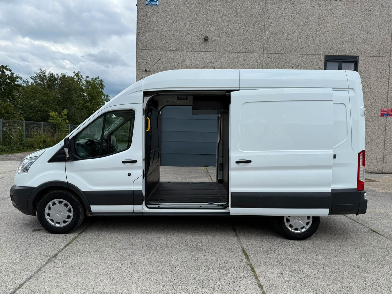Ford Transit. Klima. Tempomat. - Суцільнометалевий фургон: фото 1 Ford Transit. Klima. Tempomat. - Суцільнометалевий фургон: фото 1