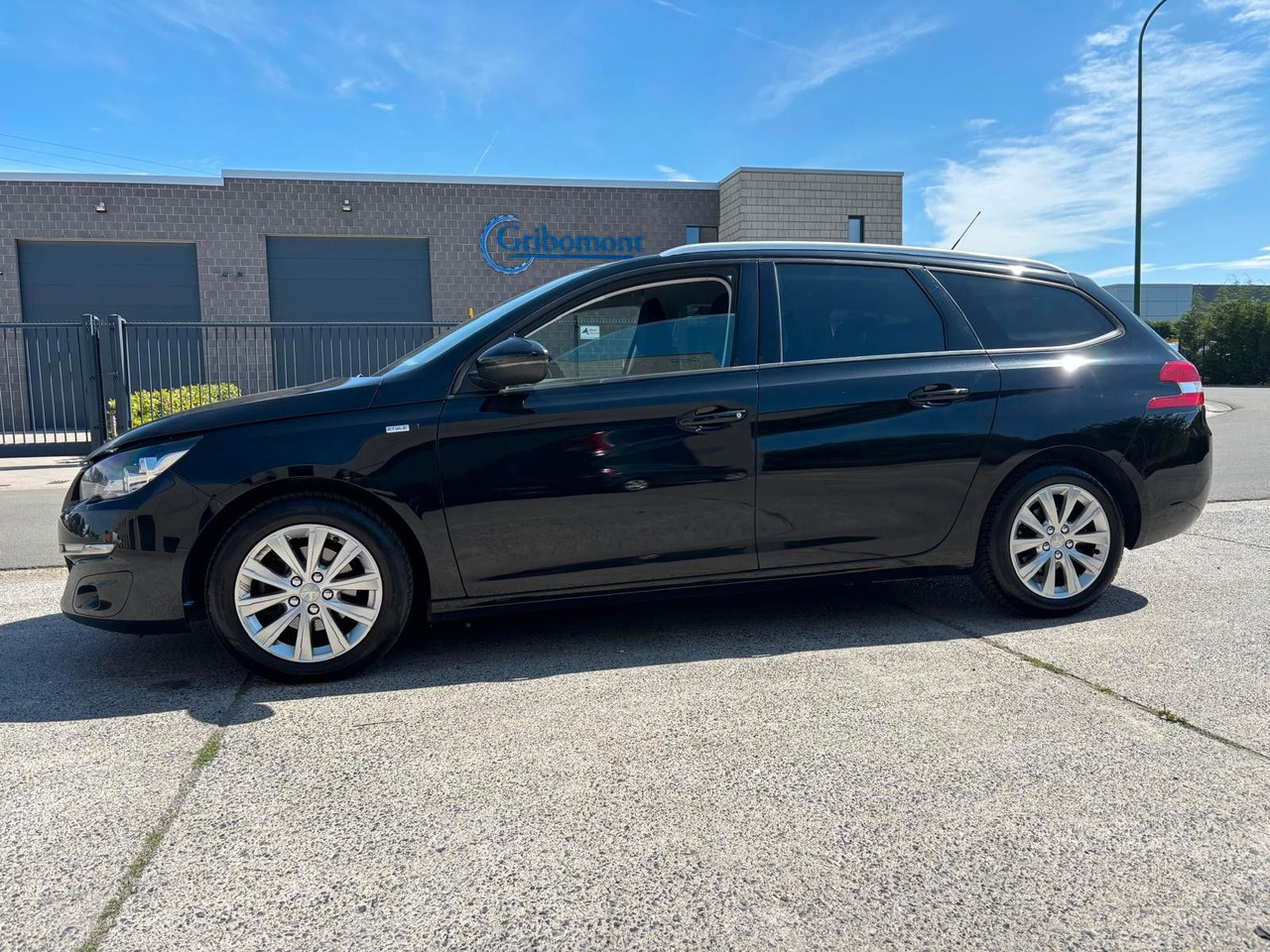 Peugeot 308 Klima. Kamera. Navi. Tempomat - Легковий автомобіль: фото 2 Peugeot 308 Klima. Kamera. Navi. Tempomat - Легковий автомобіль: фото 2