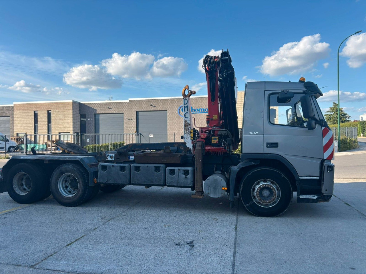 Volvo 6x4. Fassi F195A. Abroll. Funk. Tempomat. - Гаковий мультиліфт вантажівка, Вантажівка з маніпулятором: фото 2 Volvo 6x4. Fassi F195A. Abroll. Funk. Tempomat. - Гаковий мультиліфт вантажівка, Вантажівка з маніпулятором: фото 2