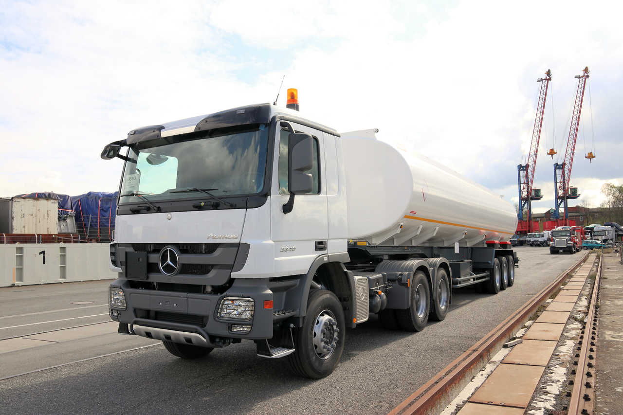 Sievering 45000 LITRES ADR SEMI REMORQUE CITERNE DE CARBURANT в лізинг Sievering 45000 LITRES ADR SEMI REMORQUE CITERNE DE CARBURANT: фото 8