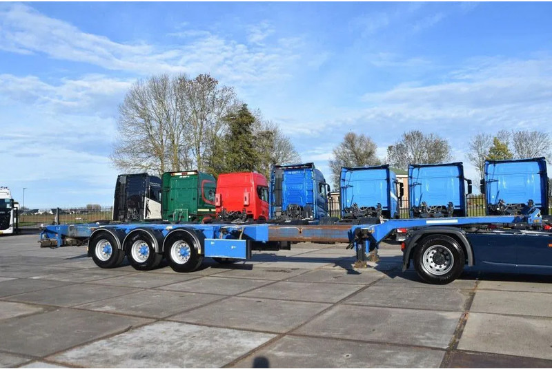 D-Tec FT-43-03V - DAMAGED - ALL CONNECTIONS - 3 x EXTENDABLE - LIFT AXLE - BPW AXLES - DRUM BRAKES - - Контейнеровоз/ Змінний кузов напівпричіп: фото 1 D-Tec FT-43-03V - DAMAGED - ALL CONNECTIONS - 3 x EXTENDABLE - LIFT AXLE - BPW AXLES - DRUM BRAKES - - Контейнеровоз/ Змінний кузов напівпричіп: фото 1