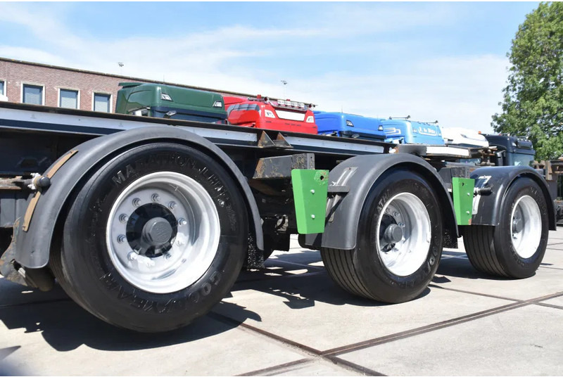 Renders ROC 16.30 - X-STEERING - LIFT AXLE - BPW AXLES - DISC BRAKES - EXTENDABLE - - Контейнеровоз/ Змінний кузов напівпричіп: фото 3 Renders ROC 16.30 - X-STEERING - LIFT AXLE - BPW AXLES - DISC BRAKES - EXTENDABLE - - Контейнеровоз/ Змінний кузов напівпричіп: фото 3