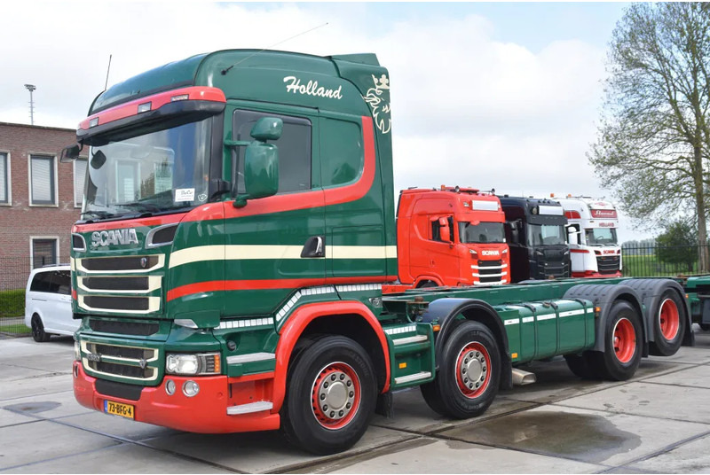 Scania R520 HL V8 8x2 - EURO 6 - MANUAL - RETARDER - WHEELBASE: 510 cm - 10 TONS FRONT AXLE - XENON - - Контейнеровоз/ Змінний кузов вантажівка: фото 1 Scania R520 HL V8 8x2 - EURO 6 - MANUAL - RETARDER - WHEELBASE: 510 cm - 10 TONS FRONT AXLE - XENON - - Контейнеровоз/ Змінний кузов вантажівка: фото 1