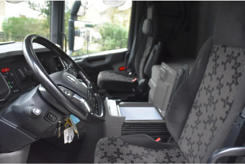 Scania S500 NGS 6x2*4 - HOOKLIFT - RETARDER - 477 TKM - PARK. AIRCO - WHEELBASE: 475 CM - PTO - EXCELLENT CONDITION - - Гаковий мультиліфт вантажівка: фото 4 Scania S500 NGS 6x2*4 - HOOKLIFT - RETARDER - 477 TKM - PARK. AIRCO - WHEELBASE: 475 CM - PTO - EXCELLENT CONDITION - - Гаковий мультиліфт вантажівка: фото 4