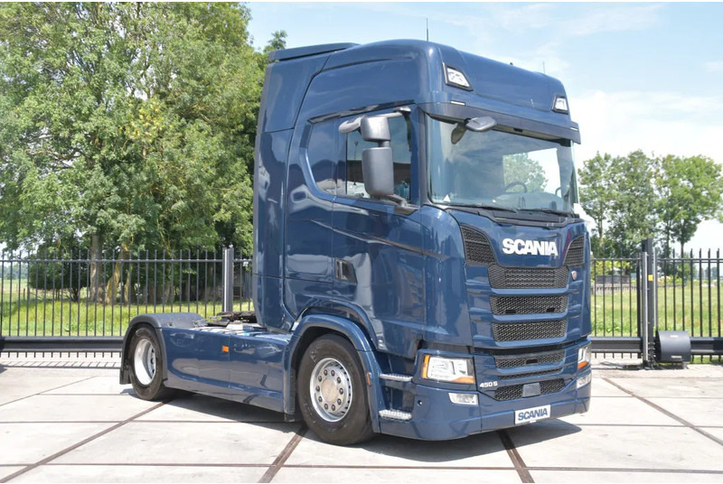 Scania S450 NGS 4x2NB - FULL AIR - RETARDER - ACC - PARK. AIRCO - 2 x FUEL TANKS - TOP CONDITION - - Тягач: фото 1 Scania S450 NGS 4x2NB - FULL AIR - RETARDER - ACC - PARK. AIRCO - 2 x FUEL TANKS - TOP CONDITION - - Тягач: фото 1