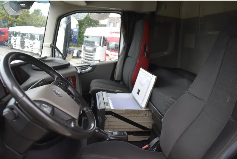 Volvo FH 460 Globe 6x2*4 - HOOKLIFT - 740 TKM - PARK. AIRCO - WHEELBASE: 480 CM - TOP CONDITION - - Гаковий мультиліфт вантажівка: фото 5 Volvo FH 460 Globe 6x2*4 - HOOKLIFT - 740 TKM - PARK. AIRCO - WHEELBASE: 480 CM - TOP CONDITION - - Гаковий мультиліфт вантажівка: фото 5