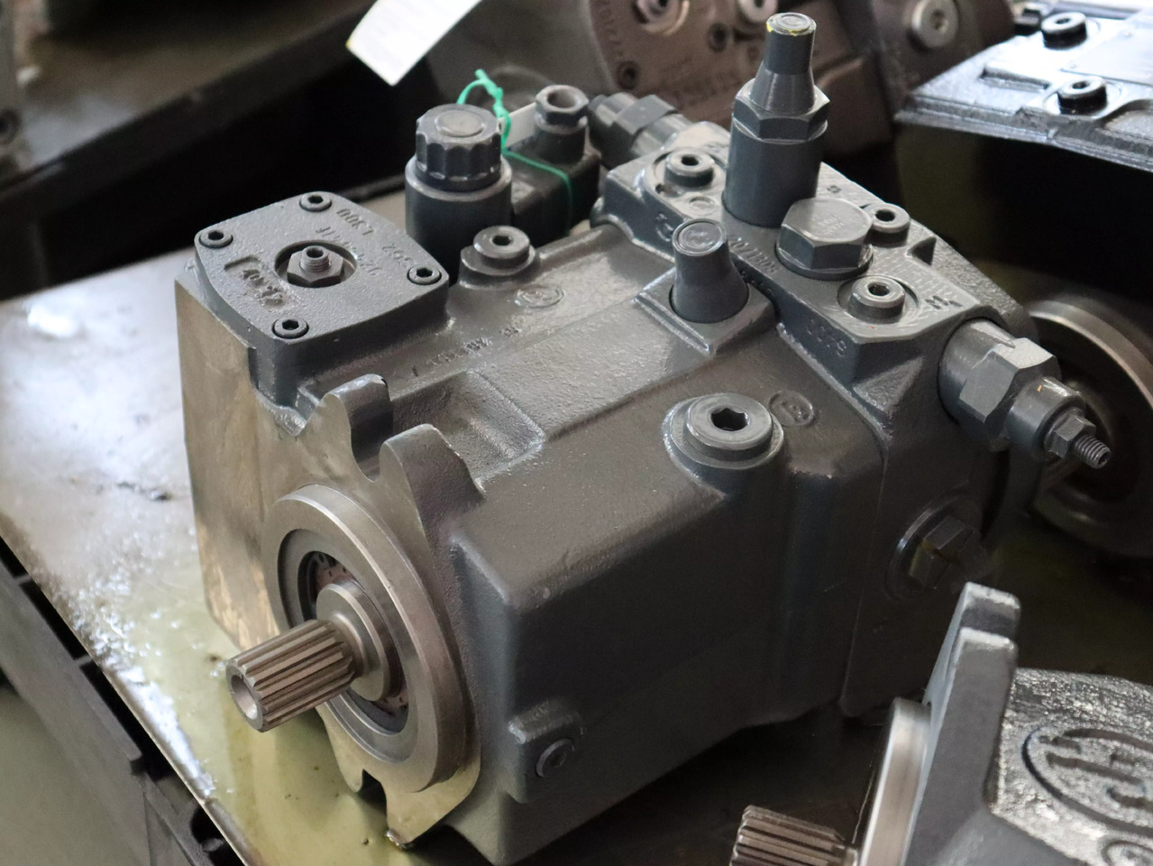 REXROTH A10VG45DA1D2/10R-NSC10F015SH - Гідронасос в категорії Вантажно-розвантажувальна техніка: фото 2 REXROTH A10VG45DA1D2/10R-NSC10F015SH - Гідронасос в категорії Вантажно-розвантажувальна техніка: фото 2