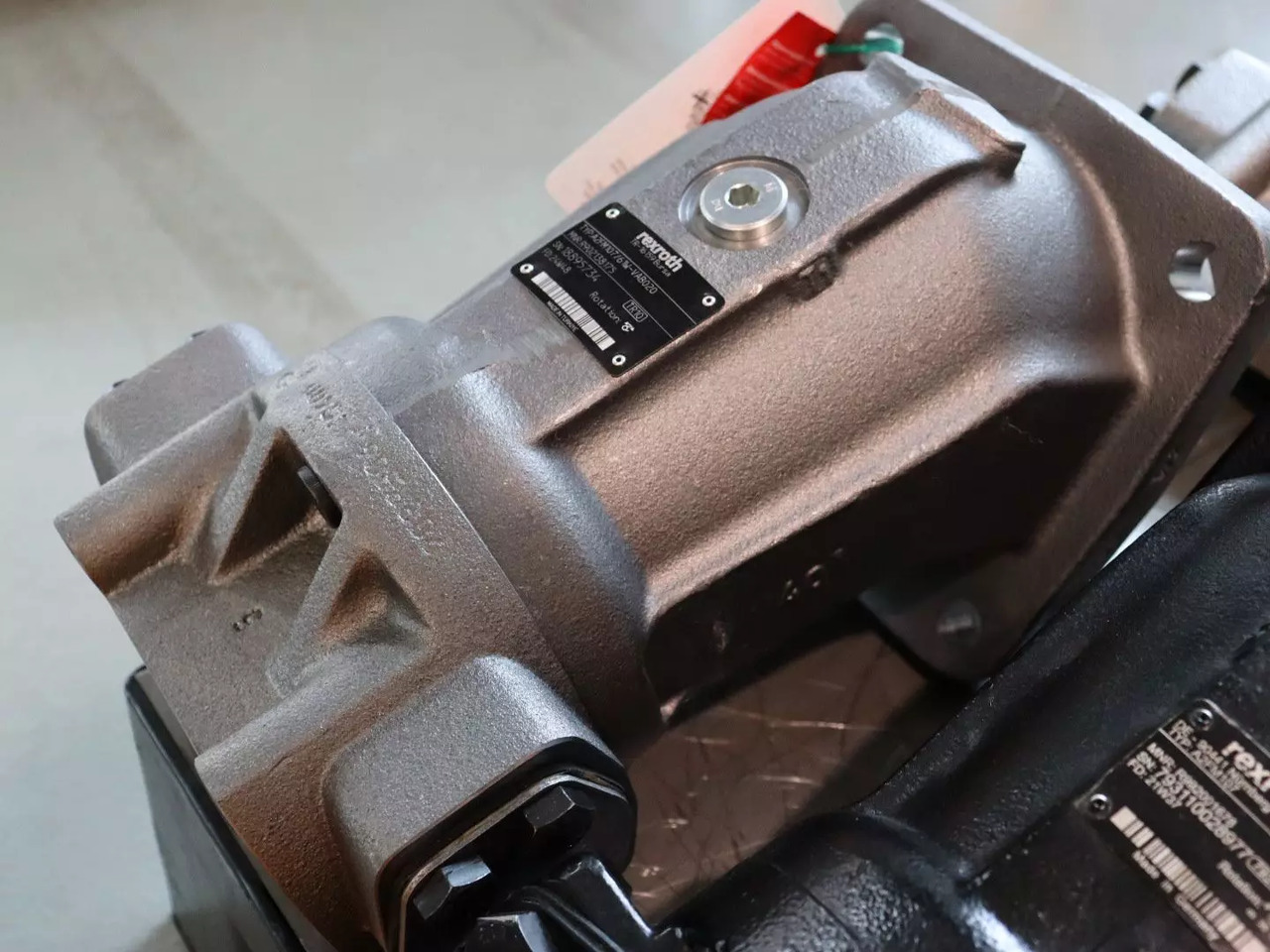 REXROTH A2FM107/61W-VAB020 - Гідравлічний мотор в категорії Будівельна техніка: фото 1 REXROTH A2FM107/61W-VAB020 - Гідравлічний мотор в категорії Будівельна техніка: фото 1