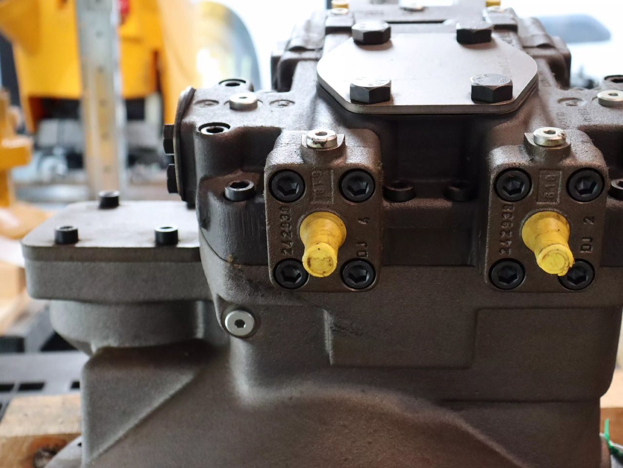 REXROTH A8VO107LA1KH1/63R1-NZG05F001 - Гідронасос в категорії Вантажно-розвантажувальна техніка: фото 4 REXROTH A8VO107LA1KH1/63R1-NZG05F001 - Гідронасос в категорії Вантажно-розвантажувальна техніка: фото 4
