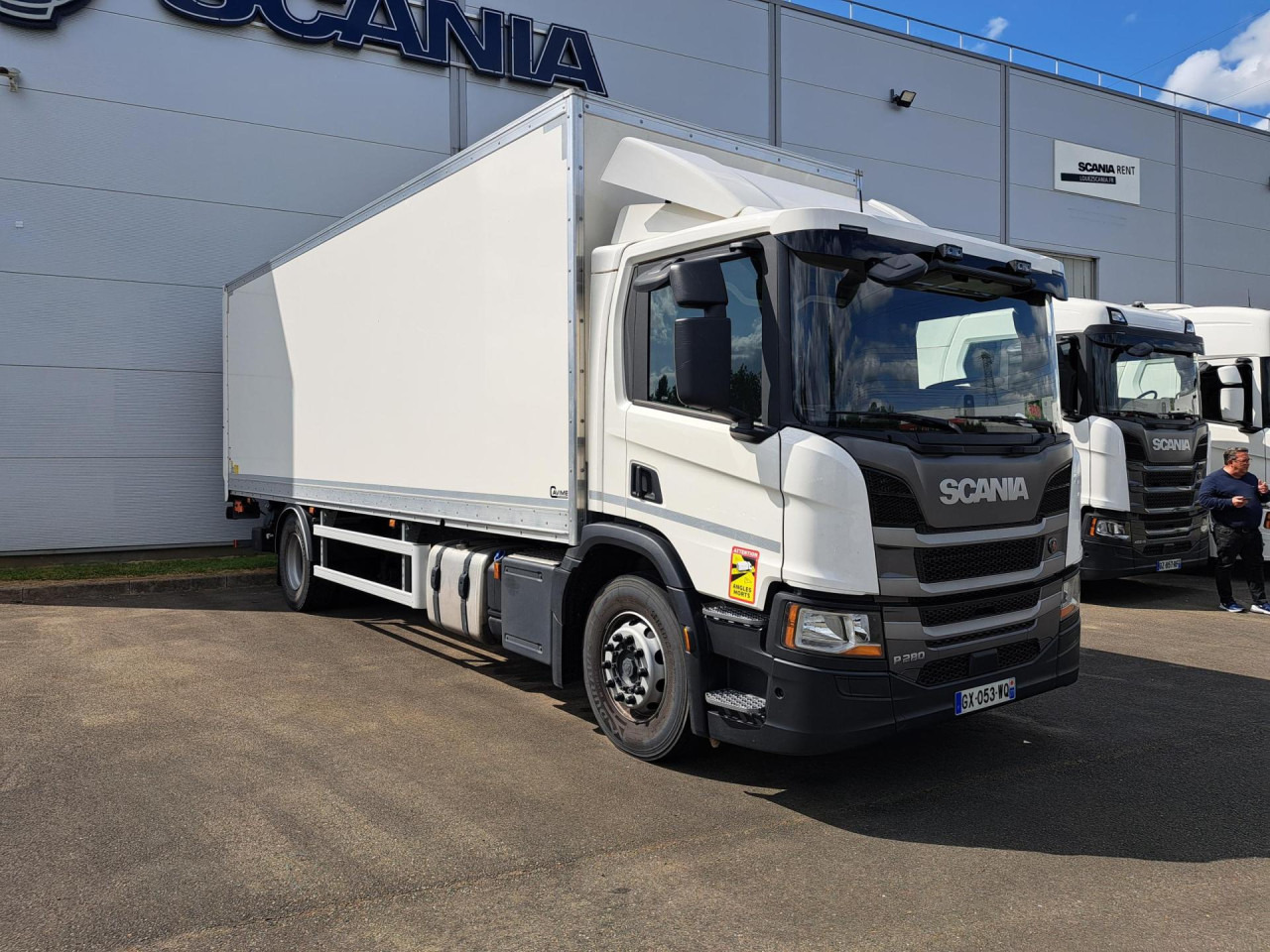 SCANIA SCANIA P280 4x2 Fourgon Hayon - Вантажівка шасі: фото 4 SCANIA SCANIA P280 4x2 Fourgon Hayon - Вантажівка шасі: фото 4