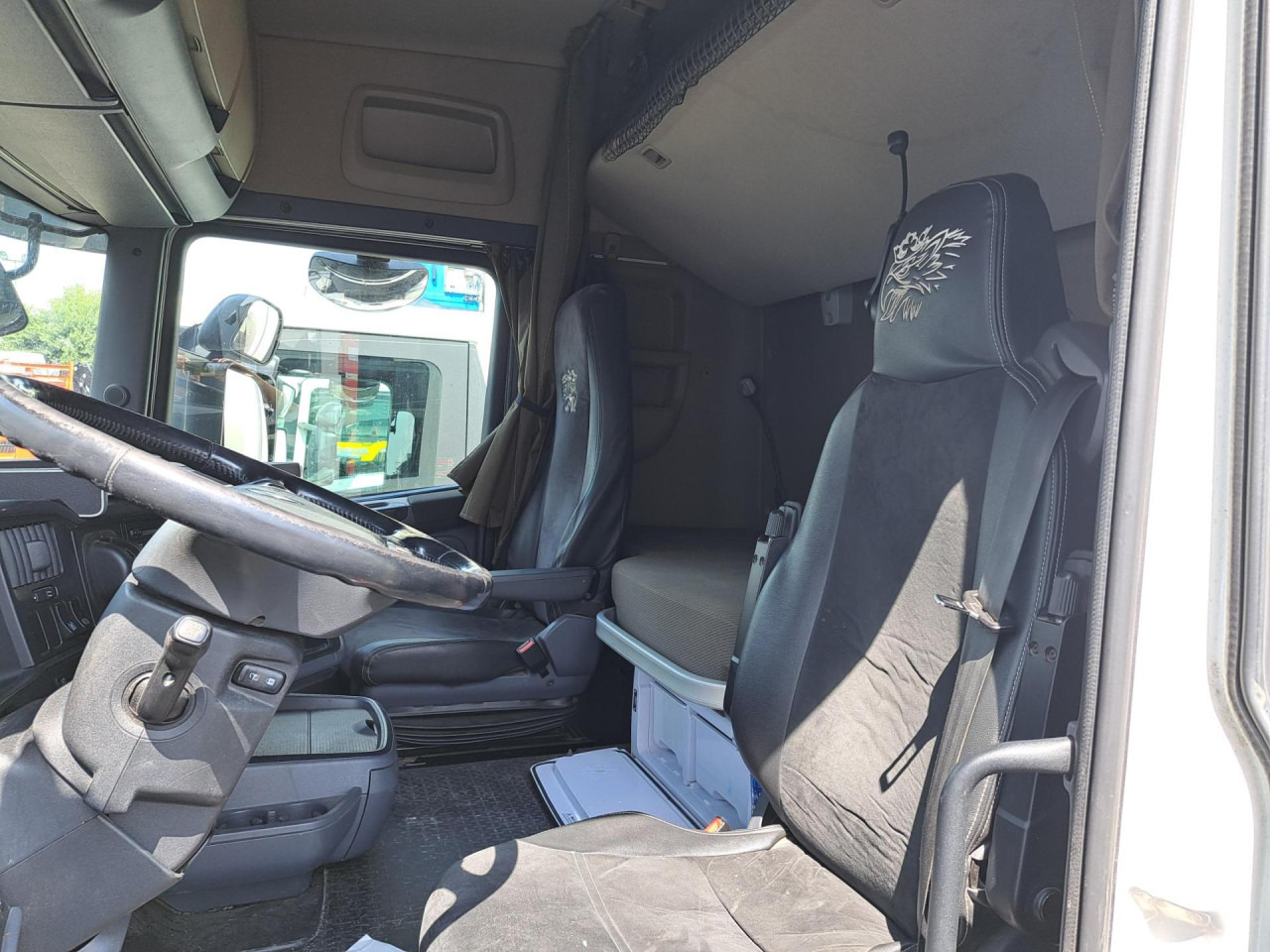 Вантажівка шасі SCANIA SCANIA PORT FOURG HAYON 4 tonnes: фото 9