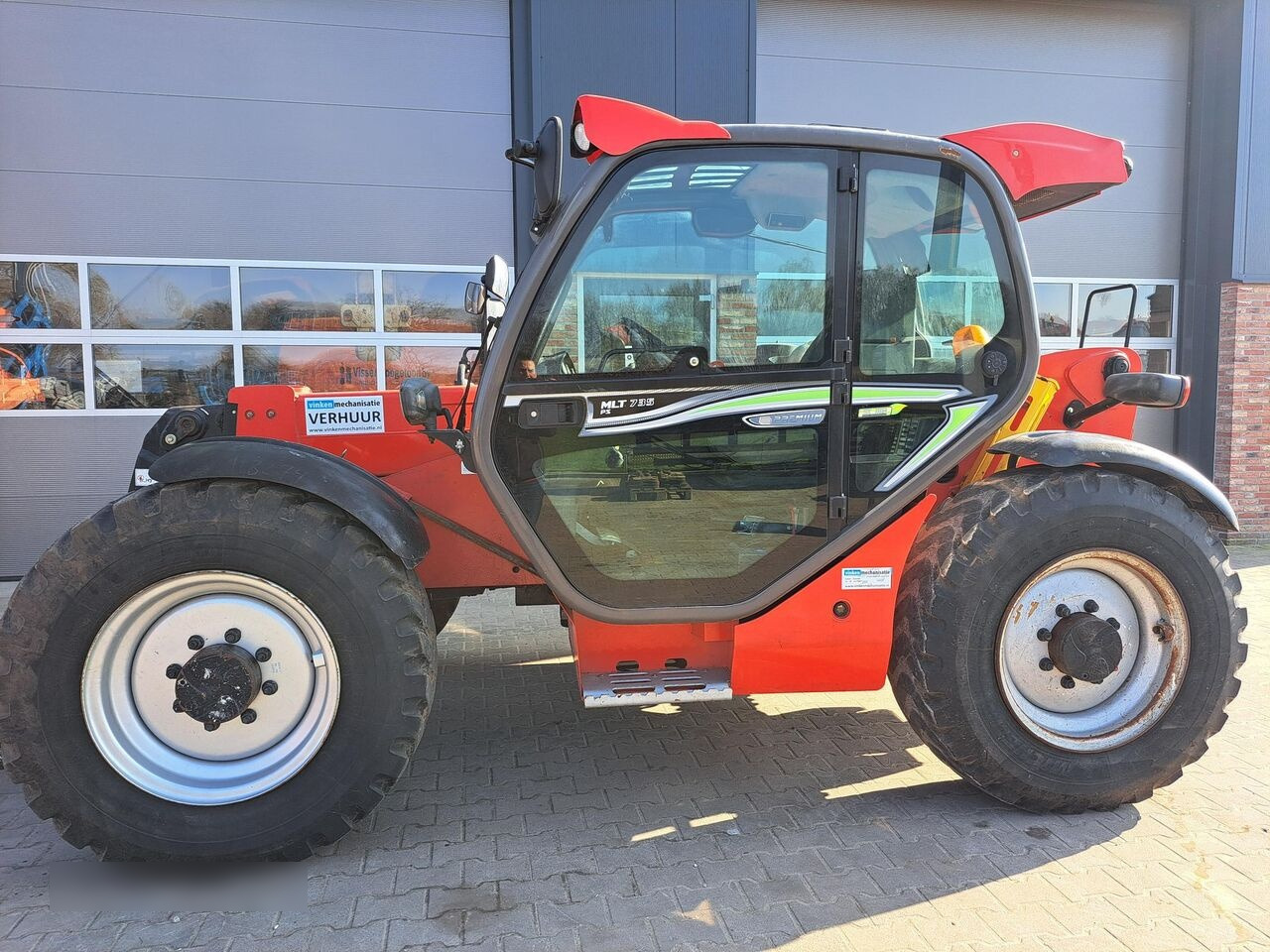 Manitou MLT735 120ps - Навантажувач телескопічний: фото 4 Manitou MLT735 120ps - Навантажувач телескопічний: фото 4