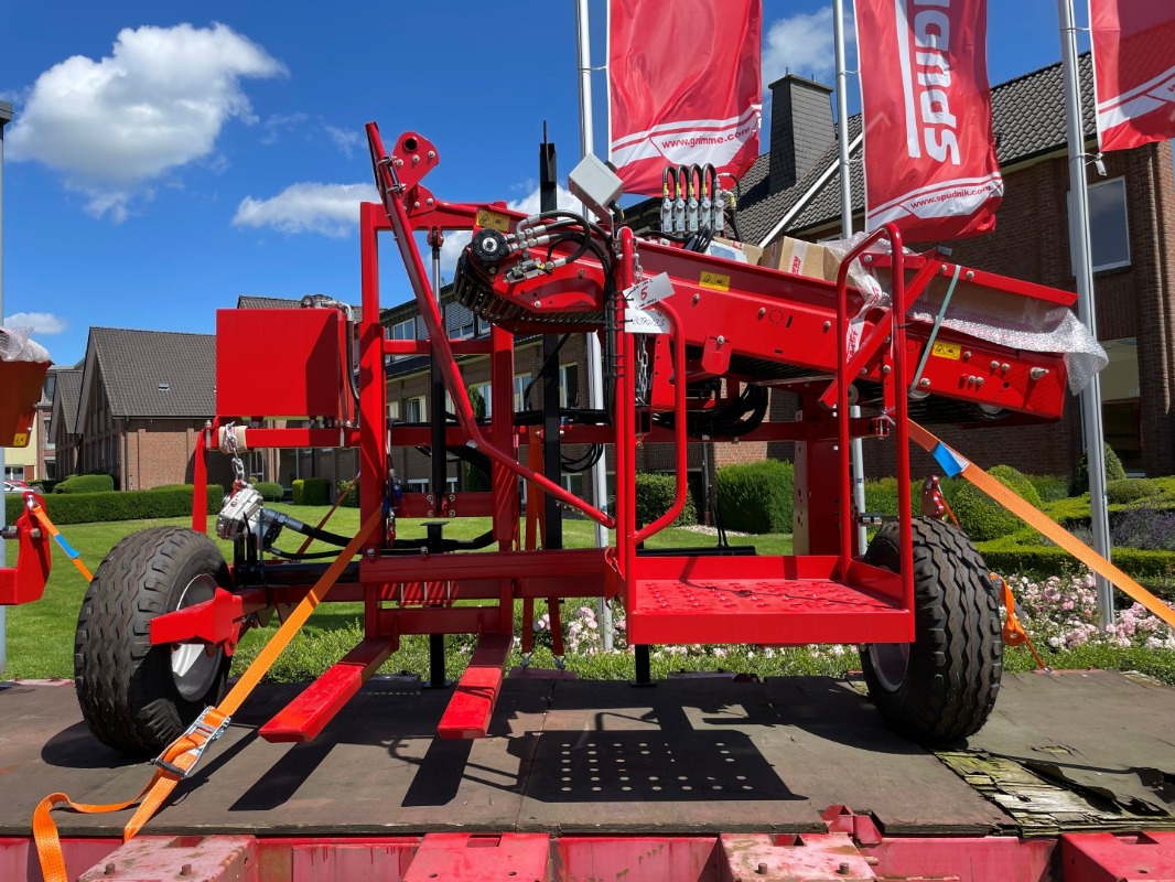 ASA-Lift CM-100C (Carrots) - Збиральна машина для винограду: фото 1 ASA-Lift CM-100C (Carrots) - Збиральна машина для винограду: фото 1