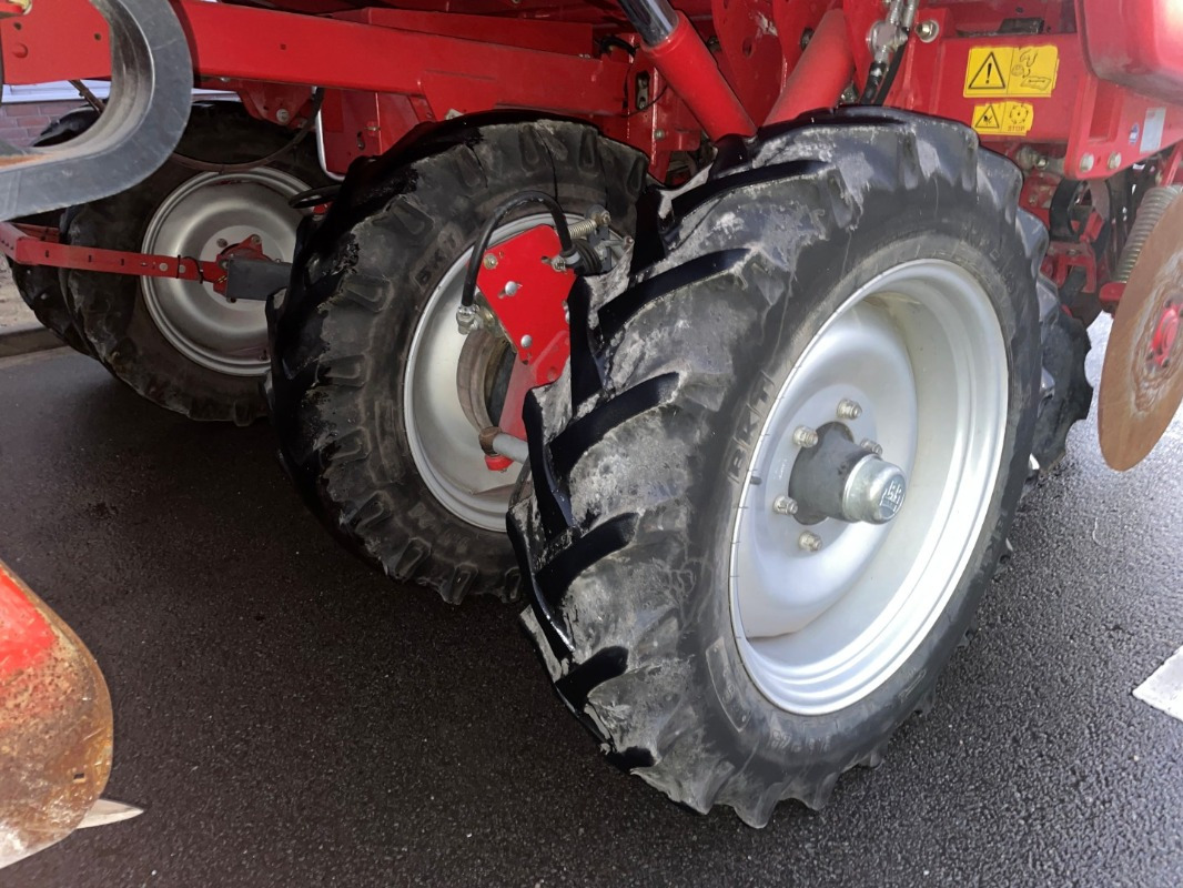 Grimme GL 430 - Комбайн: фото 2 Grimme GL 430 - Комбайн: фото 2