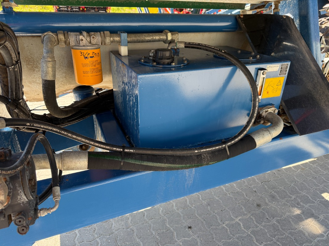 ASA-Lift T-130-B - Збиральна машина для винограду: фото 4 ASA-Lift T-130-B - Збиральна машина для винограду: фото 4