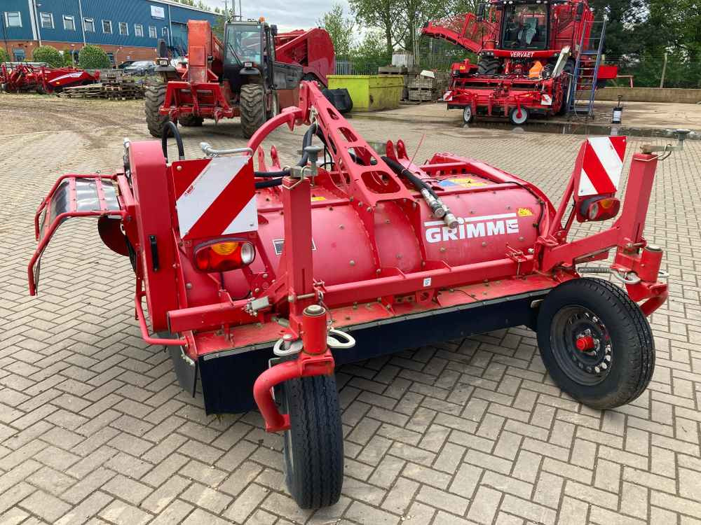 Grimme Grimme HT 210 2 Row Front Mounted Self-Propelled Topper - Комбайн: фото 1 Grimme Grimme HT 210 2 Row Front Mounted Self-Propelled Topper - Комбайн: фото 1