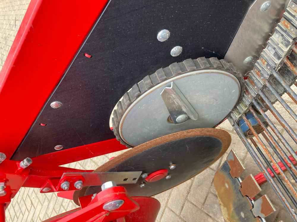 Grimme Grimme WH100 Single Row Potato Windrower - Комбайн: фото 5 Grimme Grimme WH100 Single Row Potato Windrower - Комбайн: фото 5