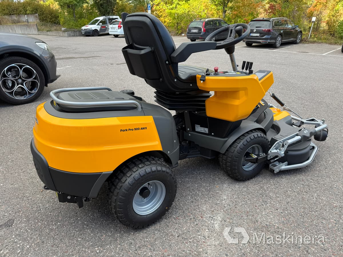 Åkgräsklippare Stiga Park Pro 900 AWX ink Klippaggregat & Snöslunga - Газонокосарка: фото 5 Åkgräsklippare Stiga Park Pro 900 AWX ink Klippaggregat & Snöslunga - Газонокосарка: фото 5