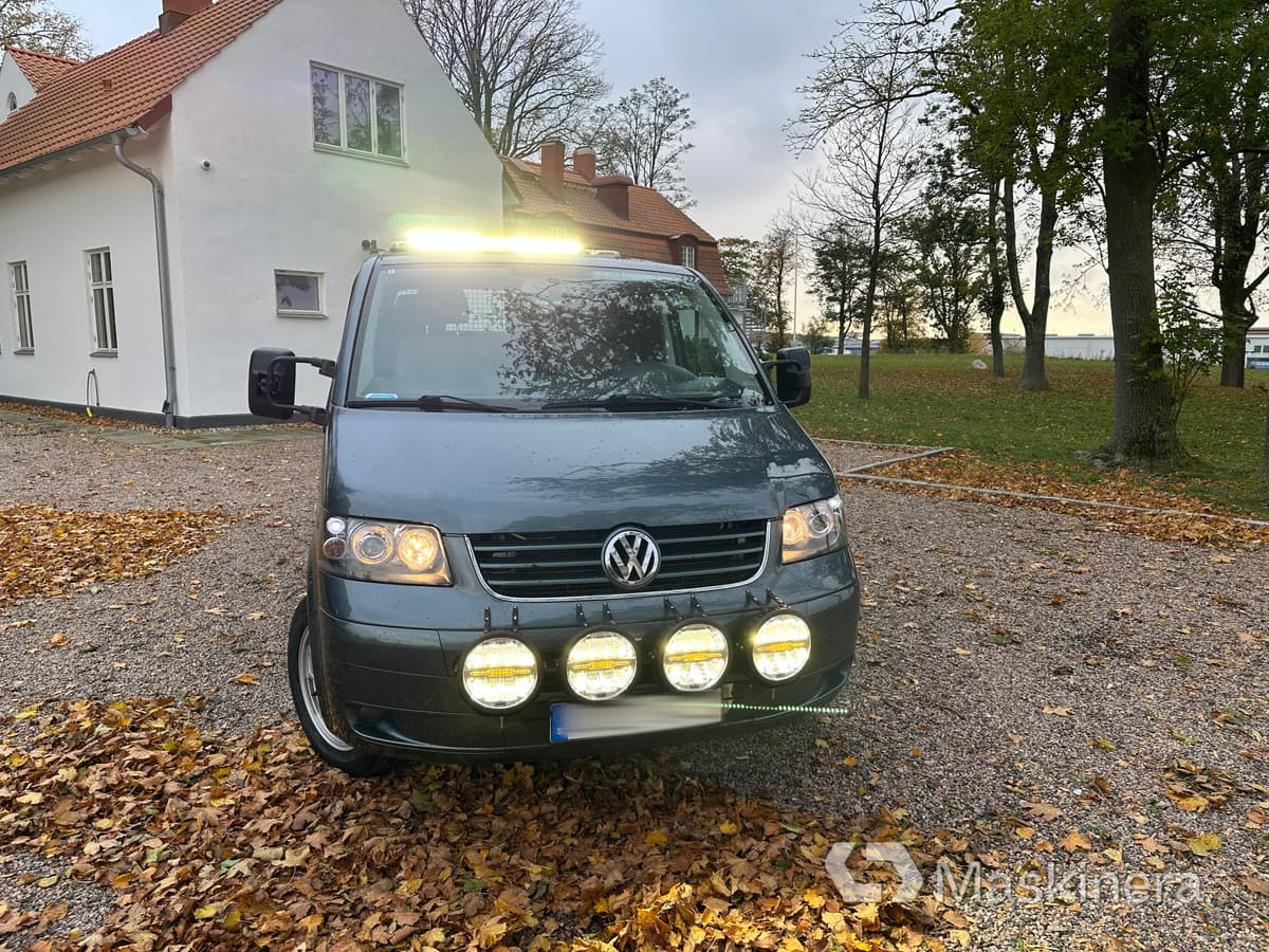 Flakbil Volkswagen Transporter dubbelhytt - Легковий фургон: фото 2 Flakbil Volkswagen Transporter dubbelhytt - Легковий фургон: фото 2
