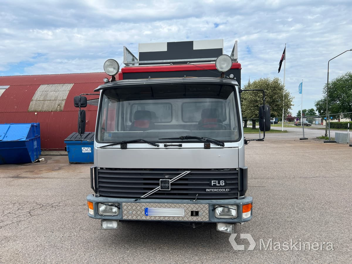 Foodtruck Volvo FL611 4X2 - Торговий вантажівка: фото 2 Foodtruck Volvo FL611 4X2 - Торговий вантажівка: фото 2