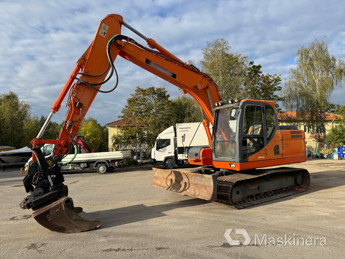 Grävmaskin Doosan DX140LC - Гусеничний екскаватор: фото 1 Grävmaskin Doosan DX140LC - Гусеничний екскаватор: фото 1