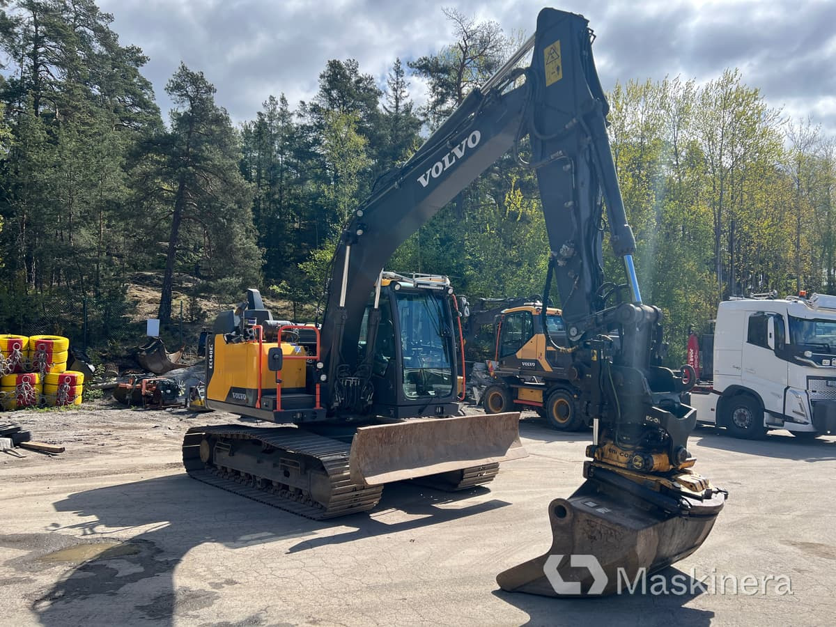 Grävmaskin Volvo EC140EL med 3 skopor - Гусеничний екскаватор: фото 3 Grävmaskin Volvo EC140EL med 3 skopor - Гусеничний екскаватор: фото 3