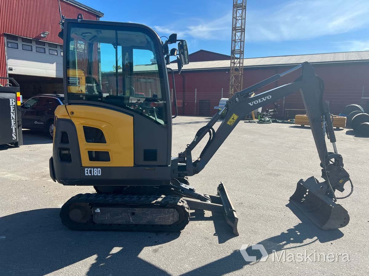 Grävmaskin Volvo EC18D med maskintrailer och redskap - Гусеничний екскаватор: фото 5 Grävmaskin Volvo EC18D med maskintrailer och redskap - Гусеничний екскаватор: фото 5