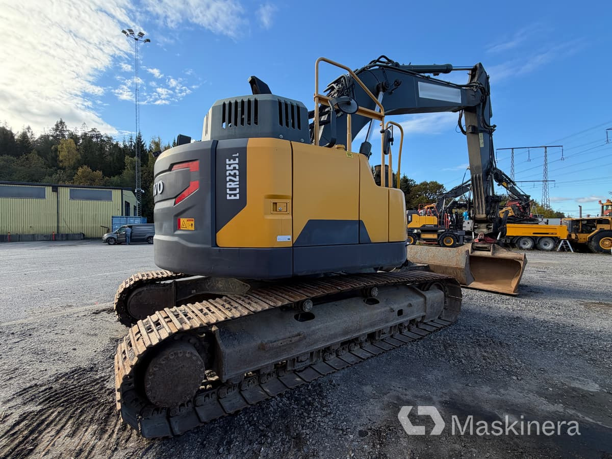 Grävmaskin Vovlo ECR235EL - Гусеничний екскаватор: фото 5 Grävmaskin Vovlo ECR235EL - Гусеничний екскаватор: фото 5