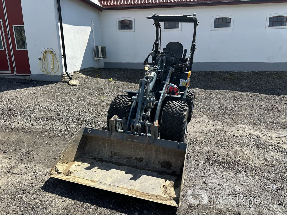 Hjullastare Giant G2200 X-TRA HD+ - Колісний навантажувач: фото 2 Hjullastare Giant G2200 X-TRA HD+ - Колісний навантажувач: фото 2