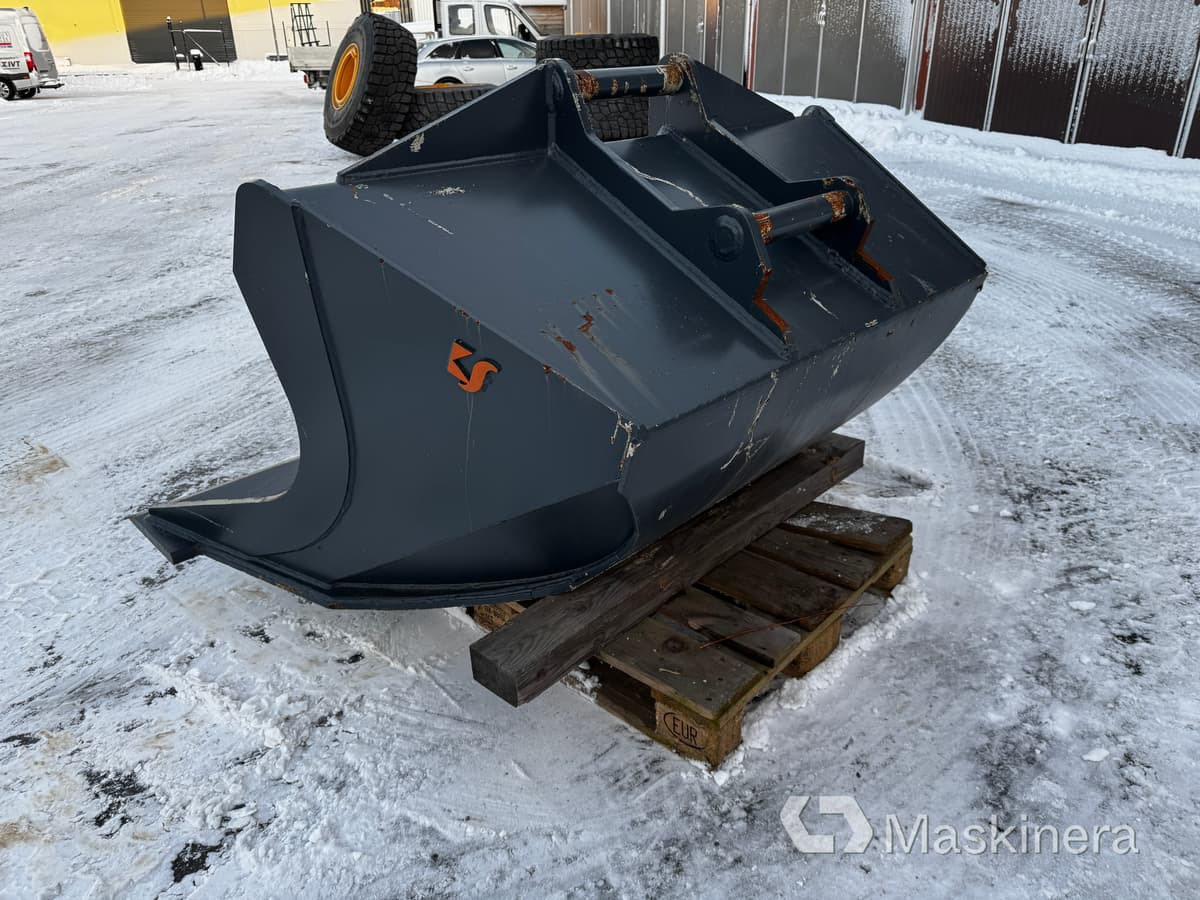 Konesilta M-Tilt1800/800 S-60 Planeringsskopa Konesilta S-60 - Ківш екскаватора в категорії Будівельна техніка: фото 3 Konesilta M-Tilt1800/800 S-60 Planeringsskopa Konesilta S-60 - Ківш екскаватора в категорії Будівельна техніка: фото 3