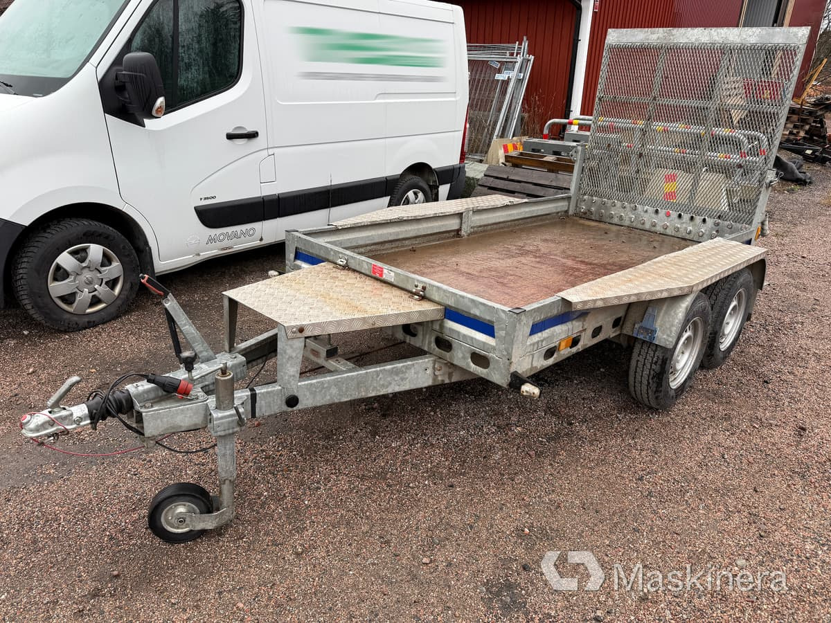 Maskinsläp Blyss - Причіп для перевезення спецтехніки: фото 1 Maskinsläp Blyss - Причіп для перевезення спецтехніки: фото 1